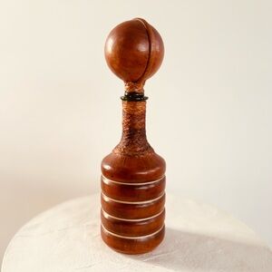 HAND CRAFTER MID-CENTURY‎ LEATHER WRAPPED ITALIAN WHISKEY/WINE GLASS DECANTER